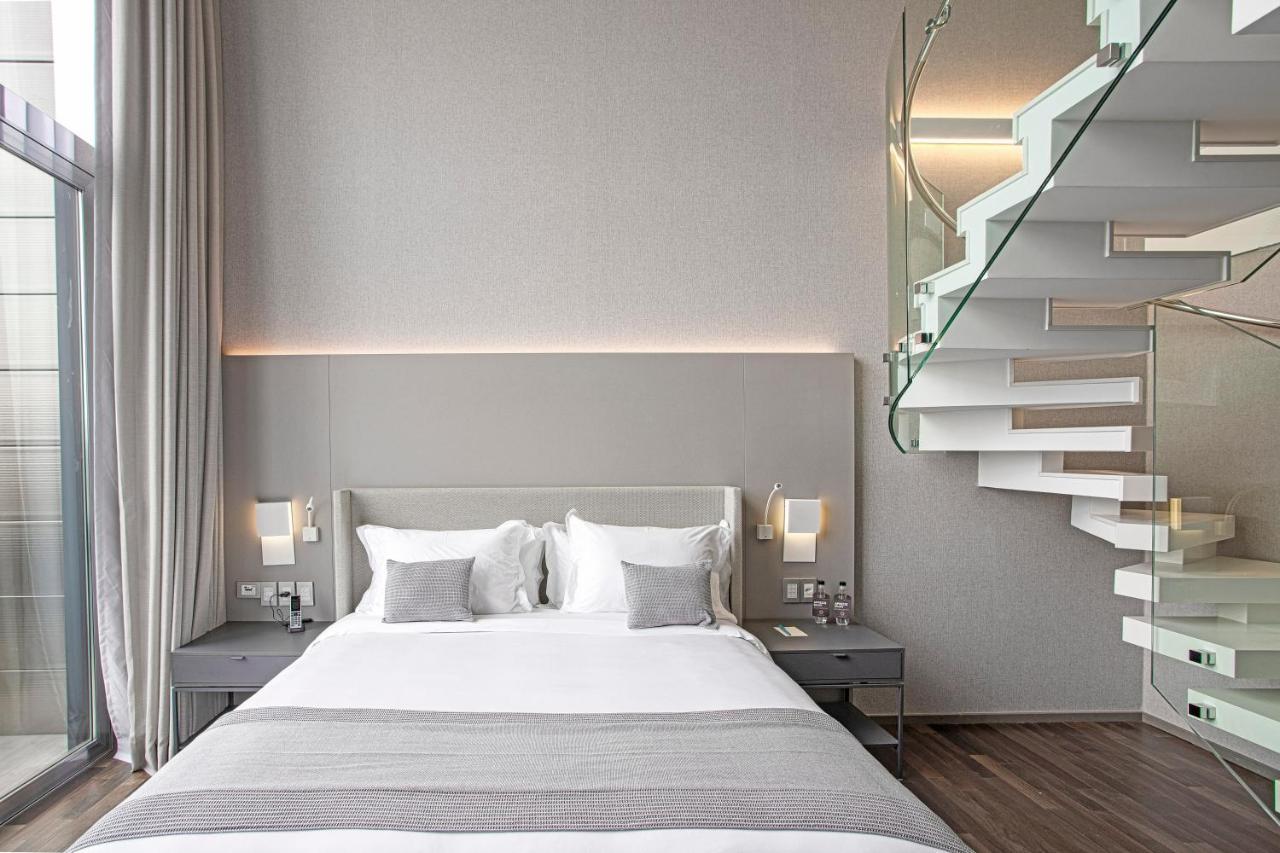 Suryaa Hotel Pinhais, Curio Collection By Hilton Exterior photo
