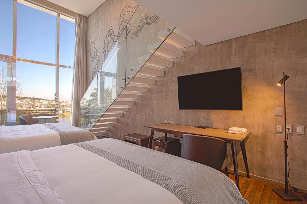 Suryaa Hotel Pinhais, Curio Collection By Hilton Exterior photo