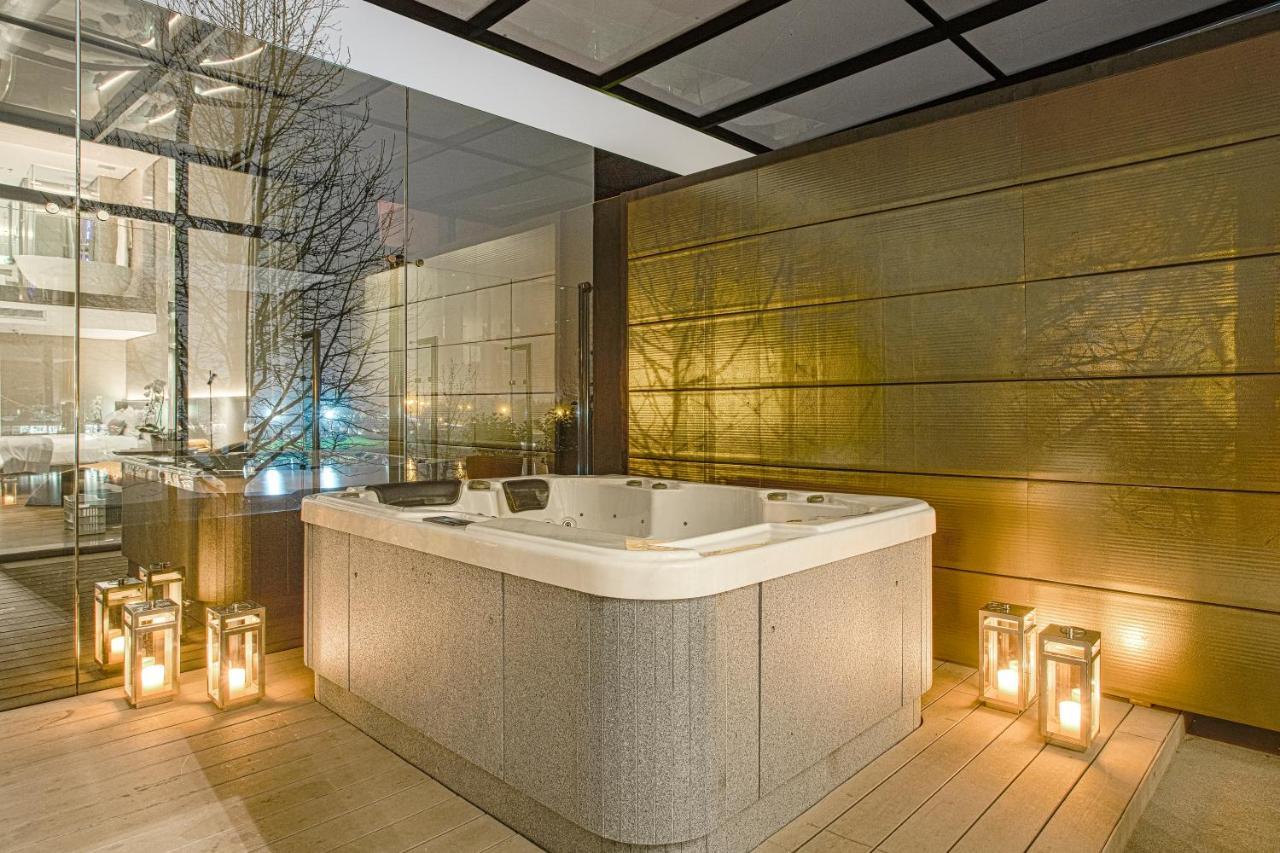 Suryaa Hotel Pinhais, Curio Collection By Hilton Exterior photo